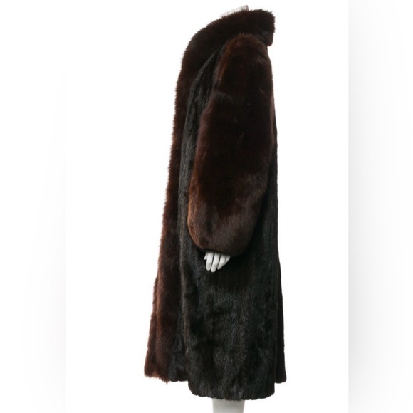 SOLD!Luxurious Brown Fox Fur Coat - Picture 1 of 15